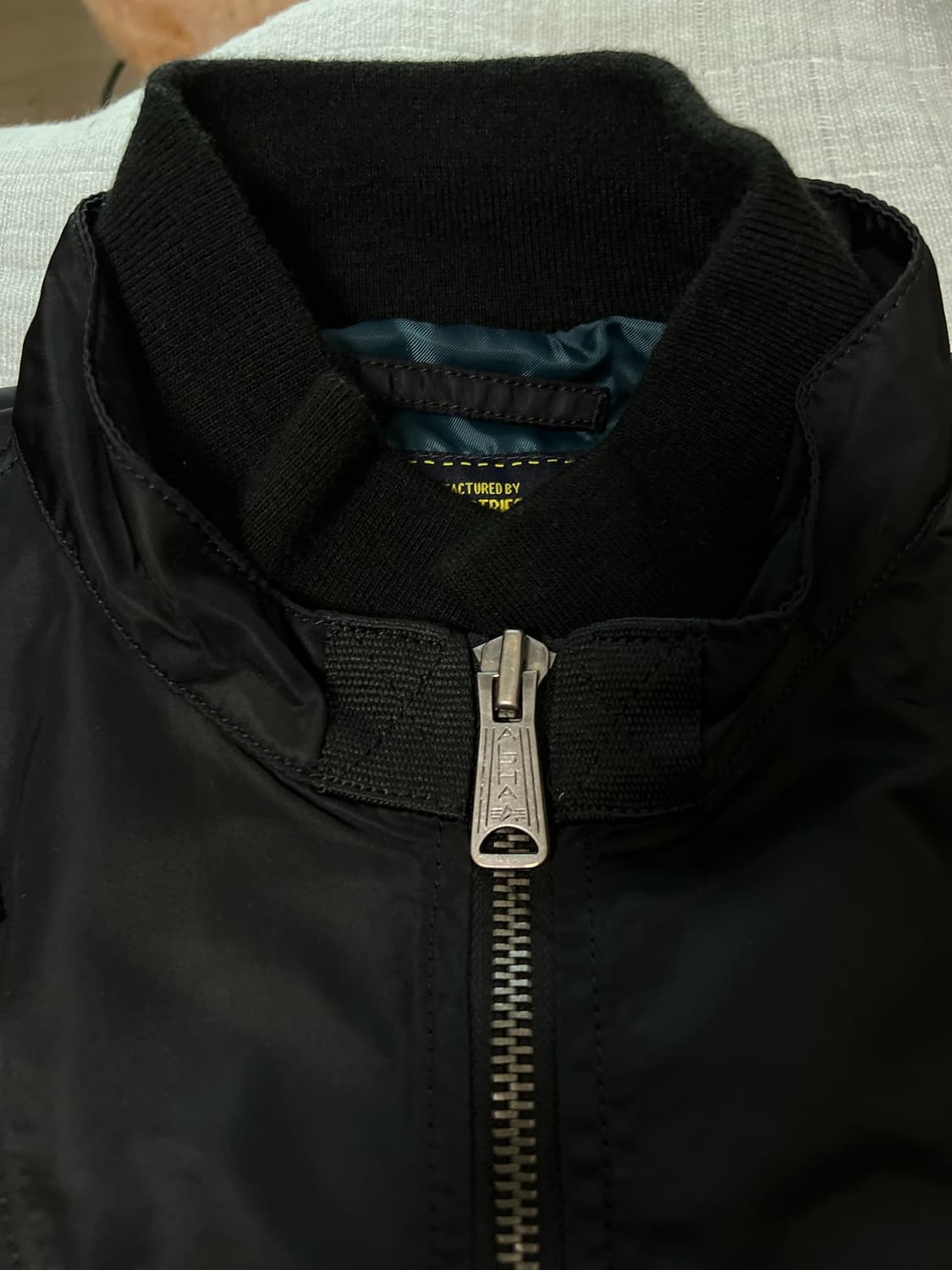 알파인더스트리 스탠실 봄버자켓(디테일 이쁨, 짧은 기장) 상품이미지2