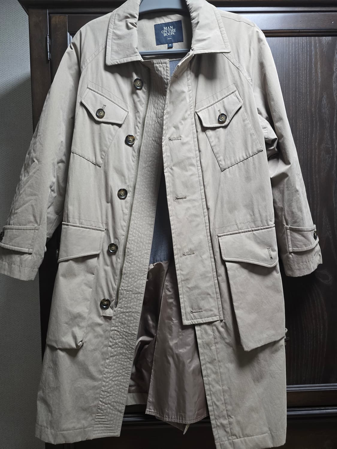 맨온더분 트랜치코트 서미오버핏 46사이즈입니다. 상품이미지1