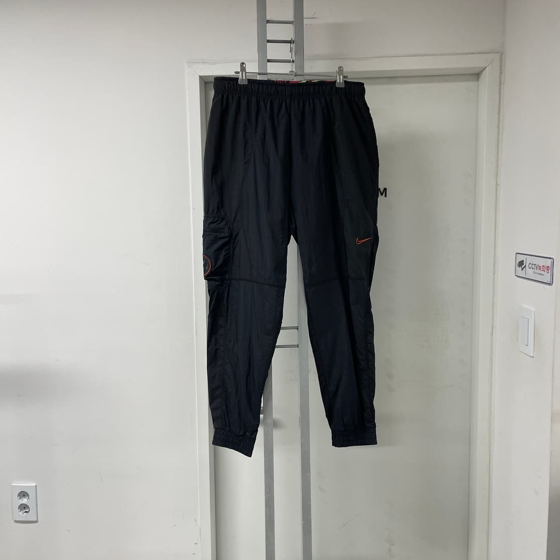나이키 블랙 팬츠 L 상품이미지1