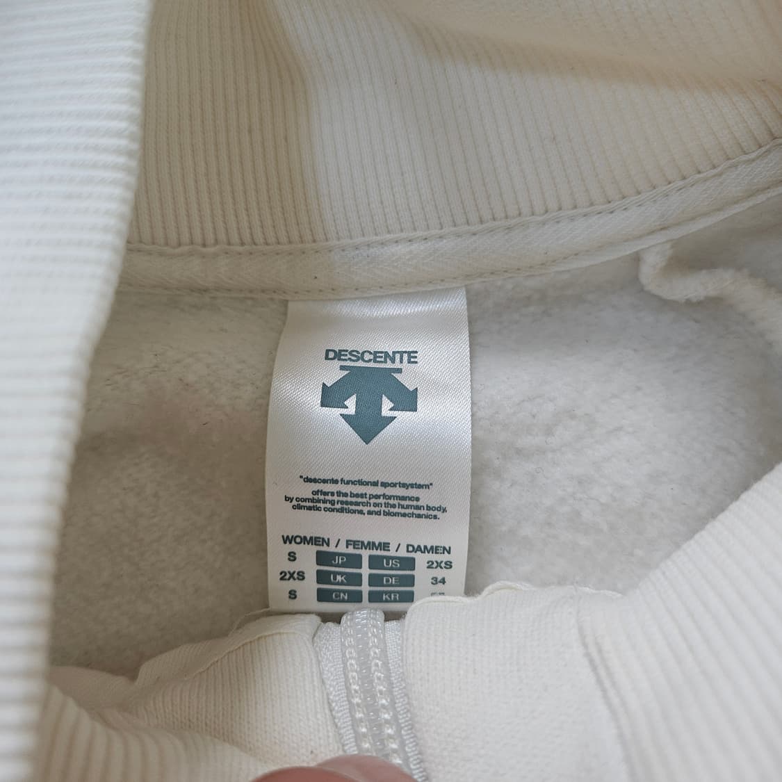 85 데상트 여성 리르 기모 후드집업 0401Y 상품이미지3