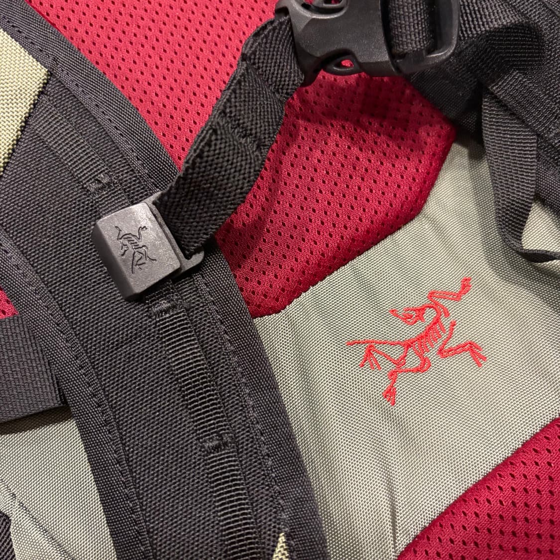 아크테릭스 스피어 25 백팩 카키 상품이미지7