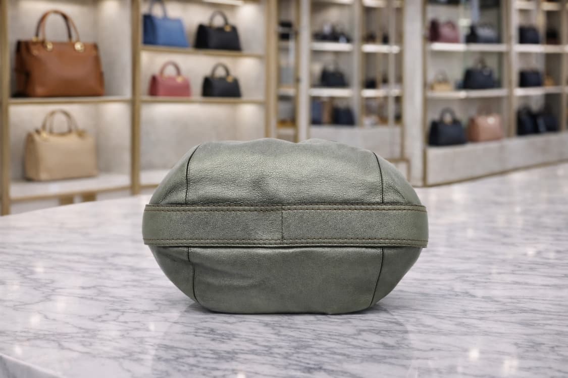 [S급] 로에베 숄더백 판매합니다!!! 상품이미지3