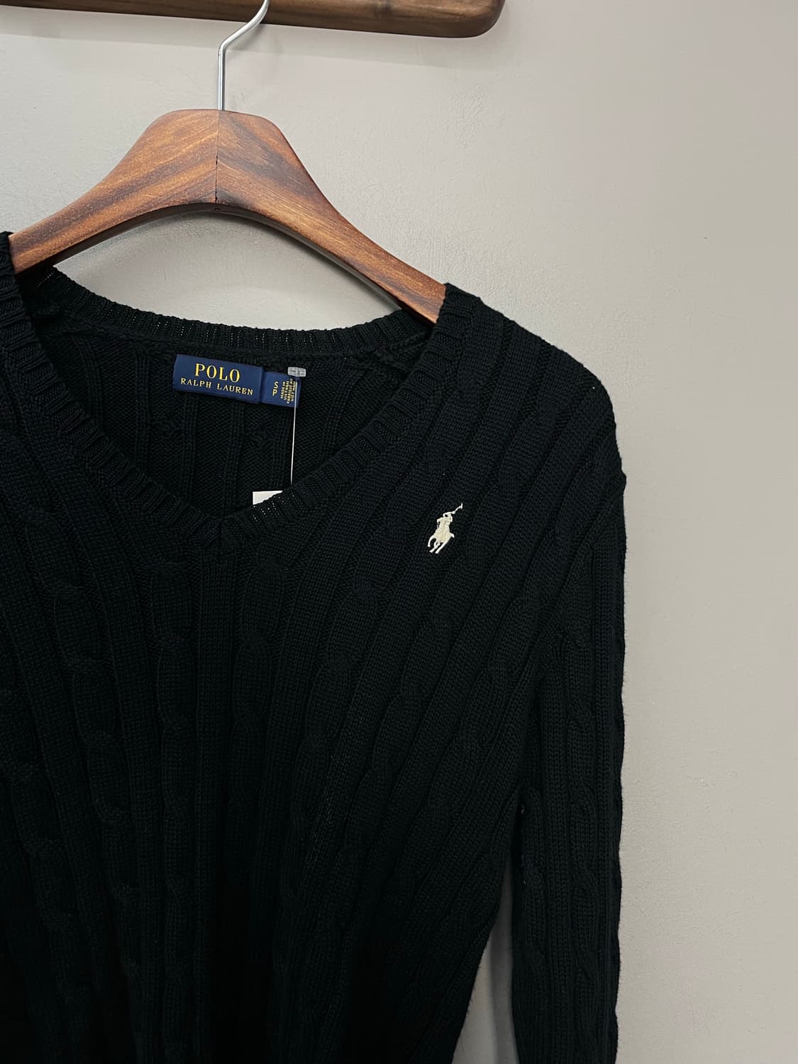 폴로 랄프로렌 블랙 케이블 브이넥 니트 H1035 상품이미지3