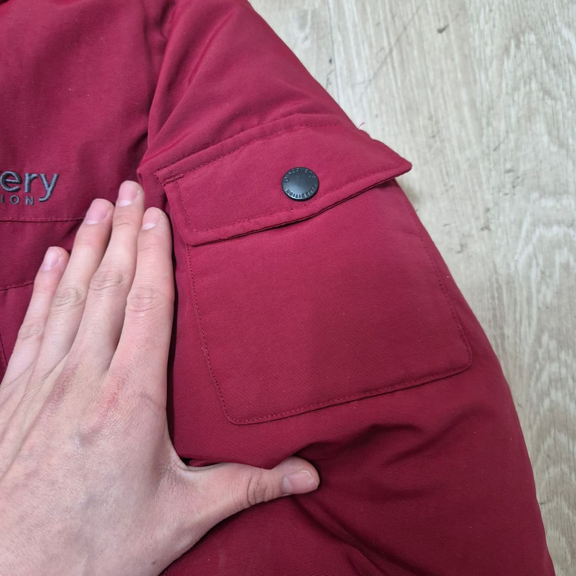 디스커버리 여성 1985 패치 구스다운 후드 패딩 점퍼 S(90) 상품이미지4