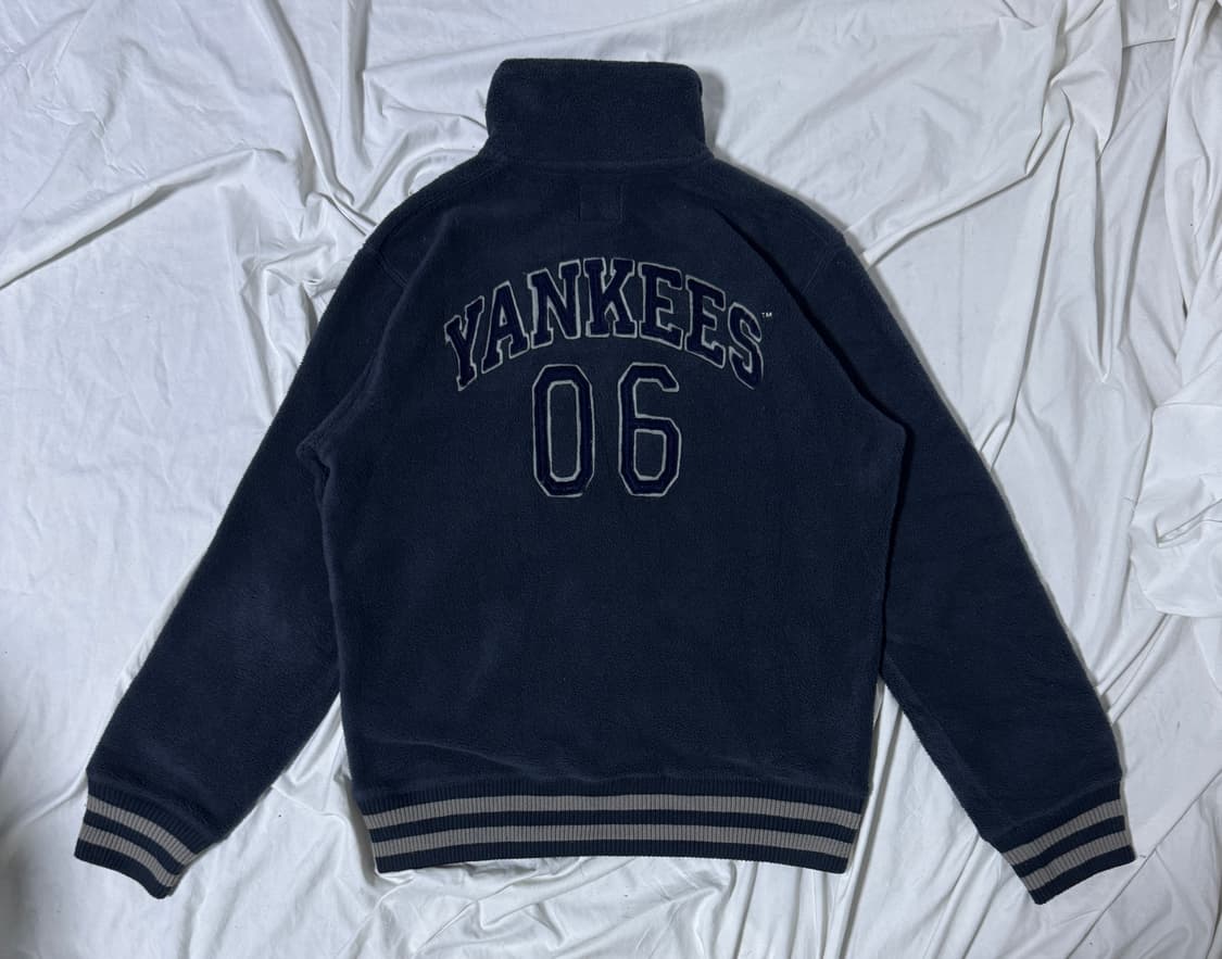 유니클로 mlb 뉴욕 양키즈 플리스 반집업 상품이미지1