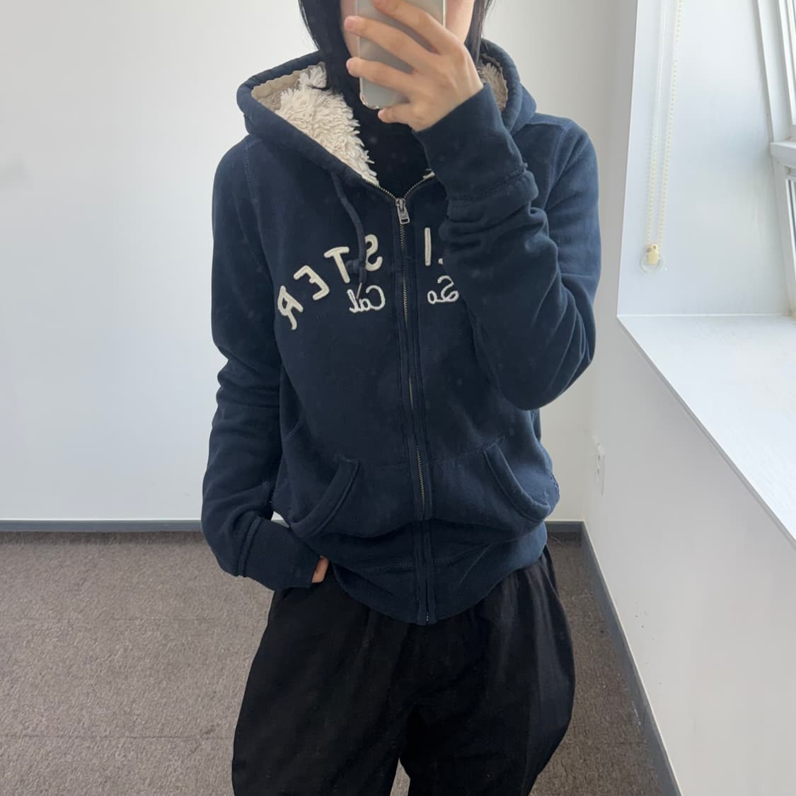 Hollister 홀리스터 스펠아웃 로고 네이비 퍼 안감 후드집업  상품이미지1