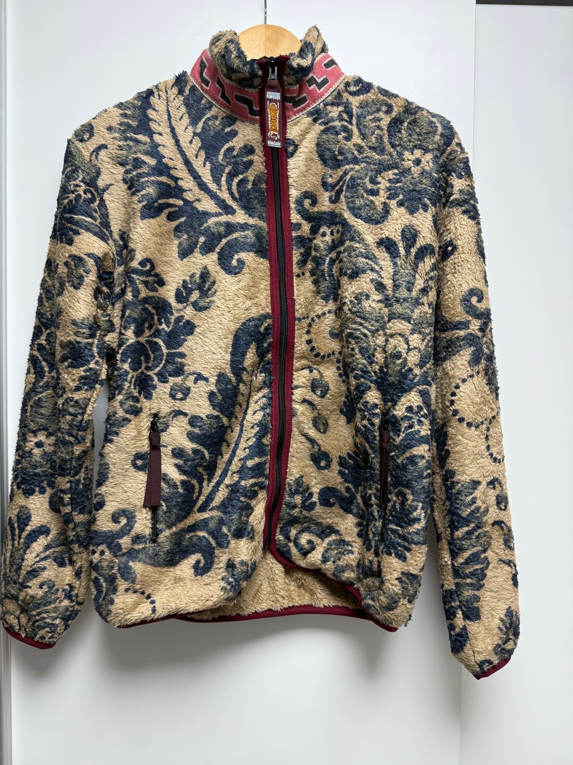 캐피탈 다마스크 마리아 후리스 1 상품이미지1