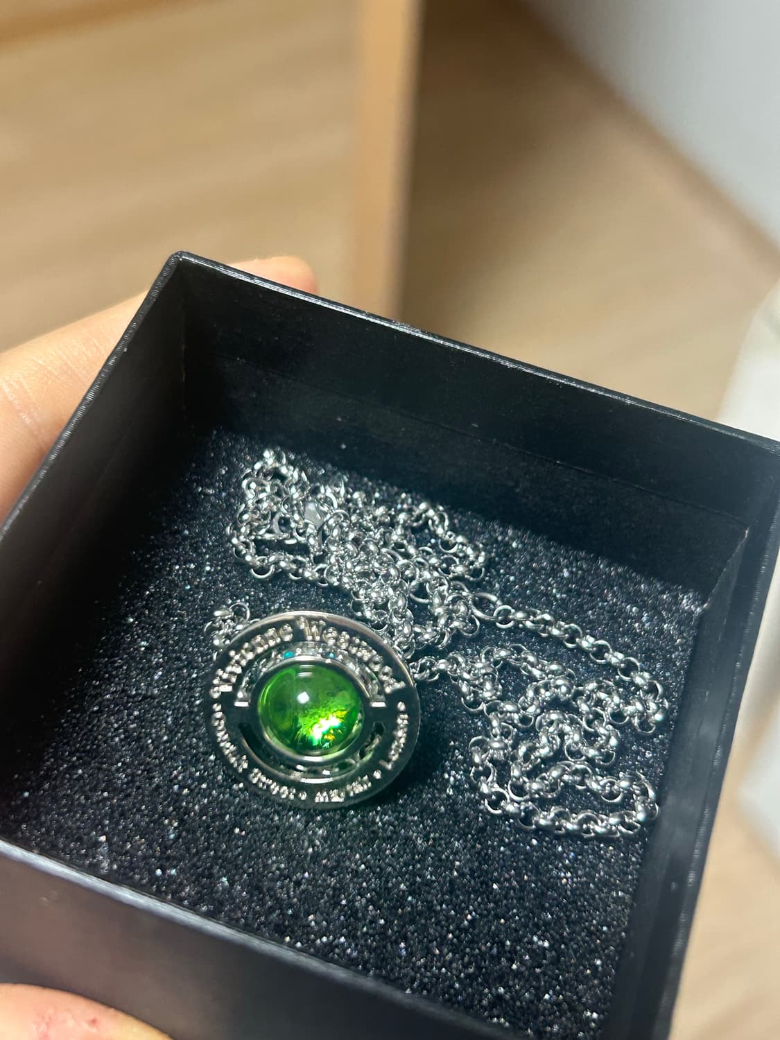 비비안웨스트우드 그린 orb 목걸이 상품이미지1