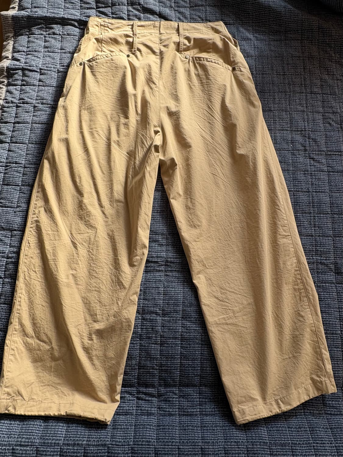 해칭룸 딥플리츠 트라우저 v2 베이지 4사이즈 상품이미지5