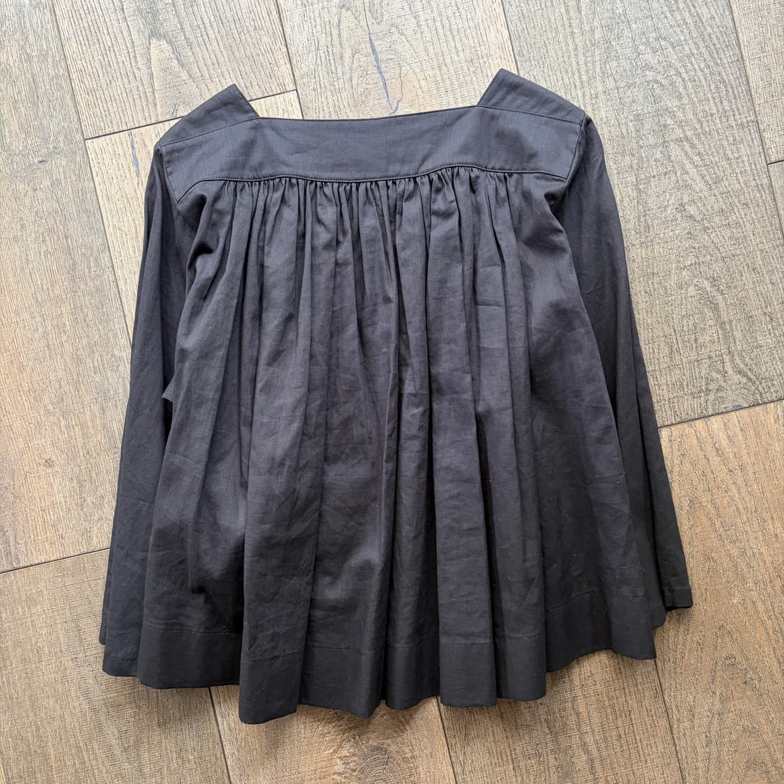 Square Neck Shirring Blouse 상품이미지5