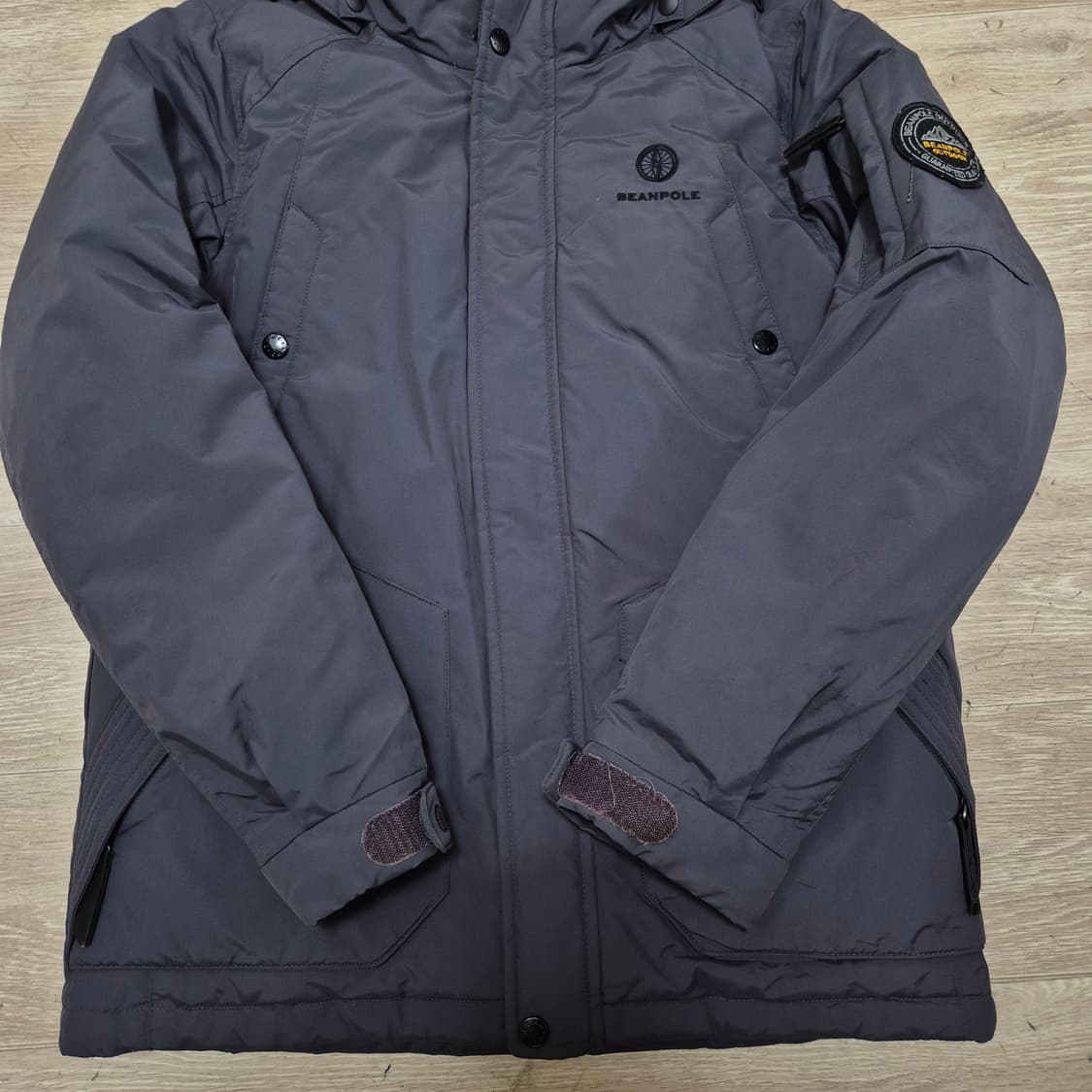 빈폴 아웃도어 여성 사이드와펜 덕다운 후드 패딩 점퍼 XS(85) 상품이미지3