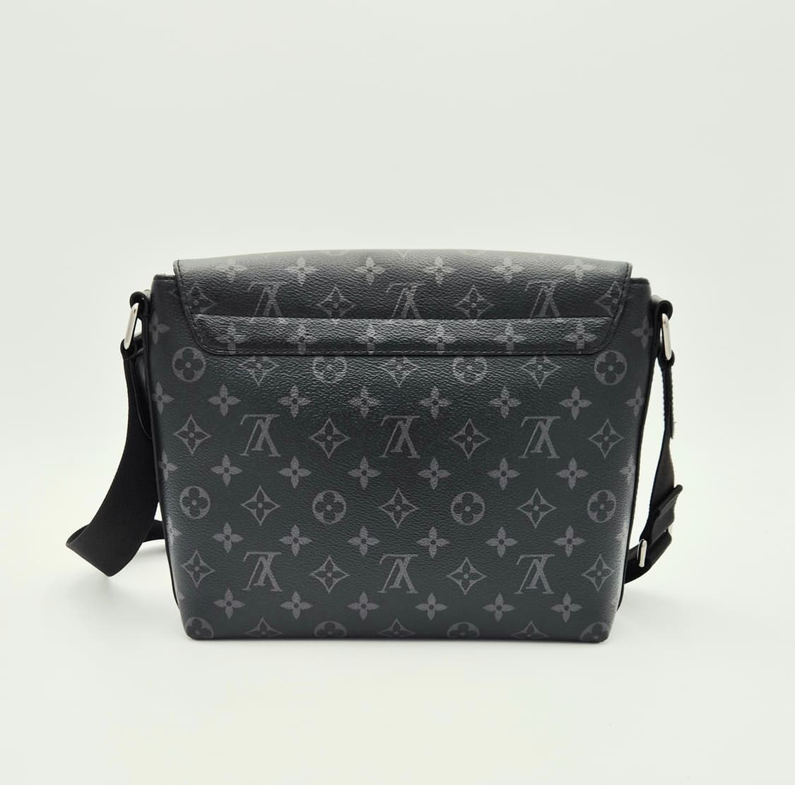 루이비통 M45272 이클립스 디스트릭트 크로스백 PM 상품이미지5
