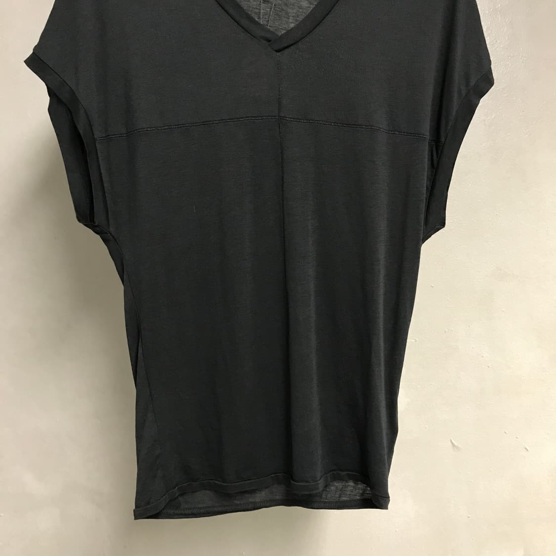 닐바렛 블랙 반팔 티셔츠 XXS(W) 상품이미지3