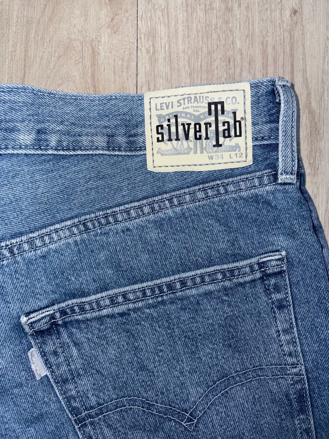 리바이스 실버탭 루즈 쇼츠 상품이미지1