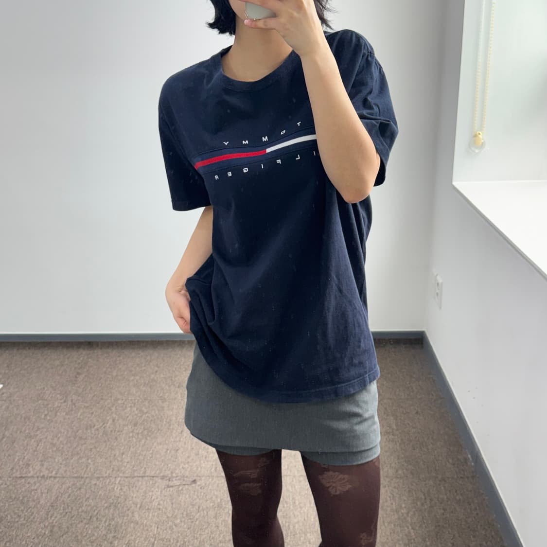 Tommy Hilfiger 타미힐피거 네이비 반팔 상품이미지2