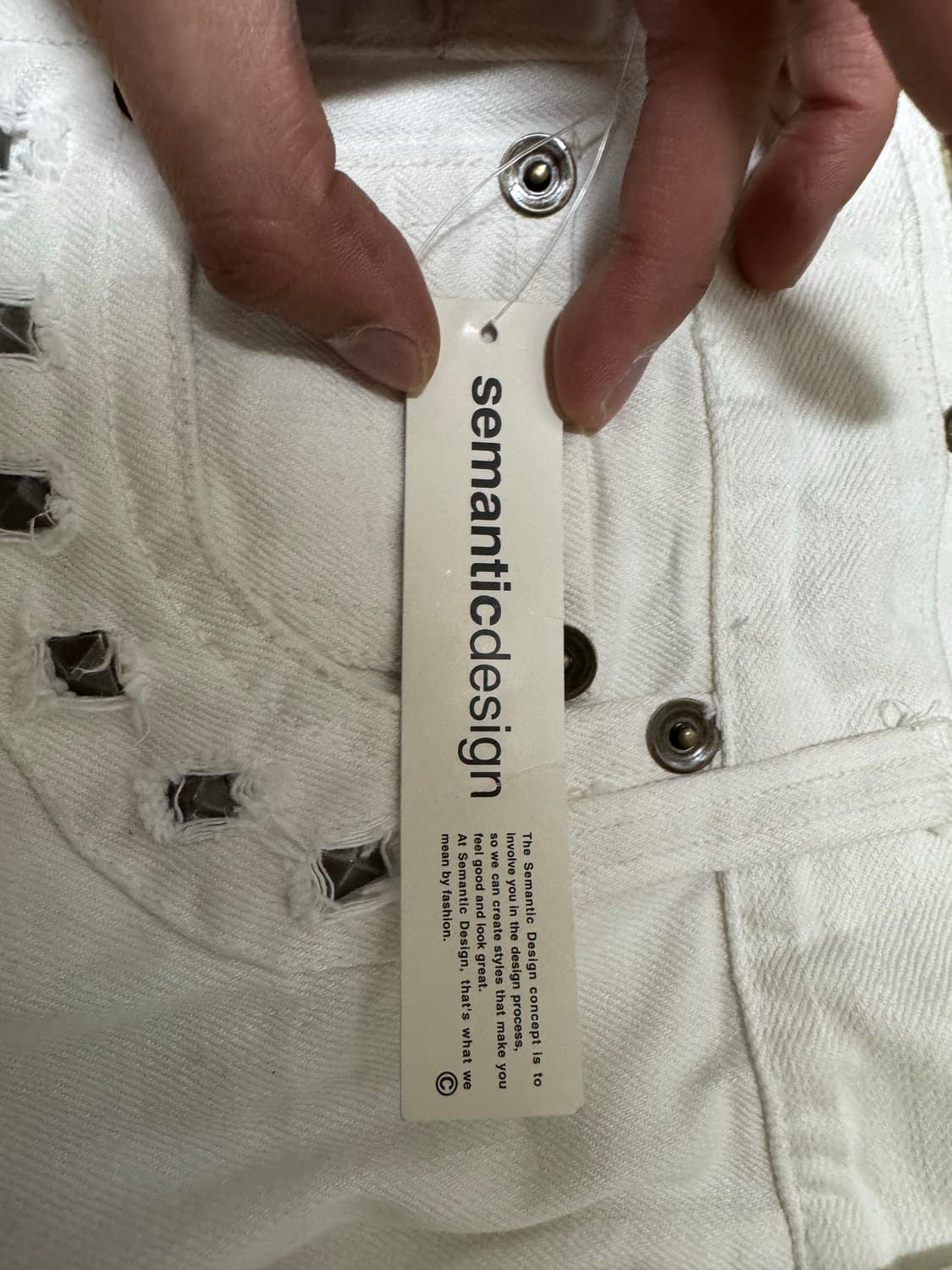 세만틱 디자인 락시크 디테일 데미지 워싱 화이트 플레어 부츠컷 데님팬츠 상품이미지7