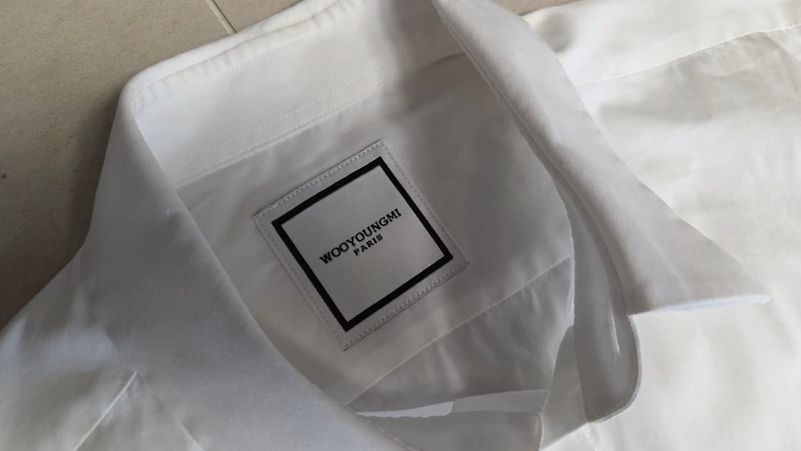 우영미 히든 버튼 화이트 셔츠  상품이미지4