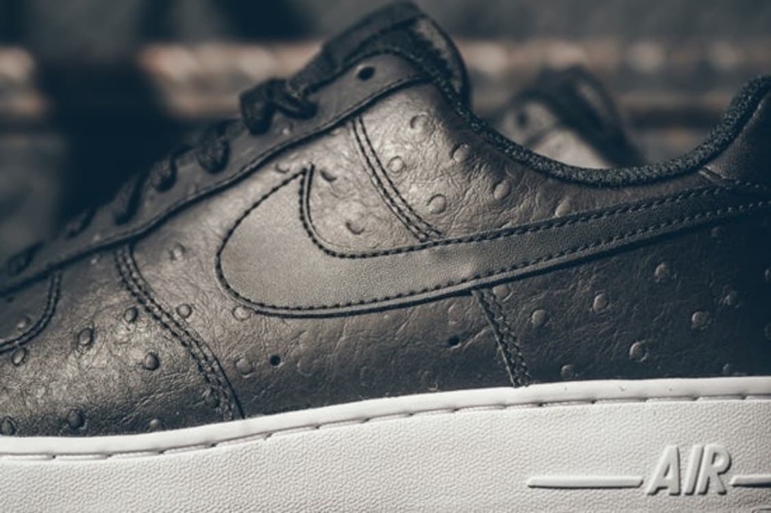 [265] 나이키 에어포스1 로우 검흰 크로커 상품이미지2