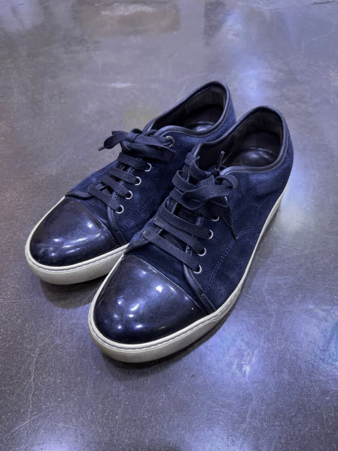 랑방 벨루어 스웨이드 스니커즈 네이비 블랙 6 사이즈 250 상품이미지1