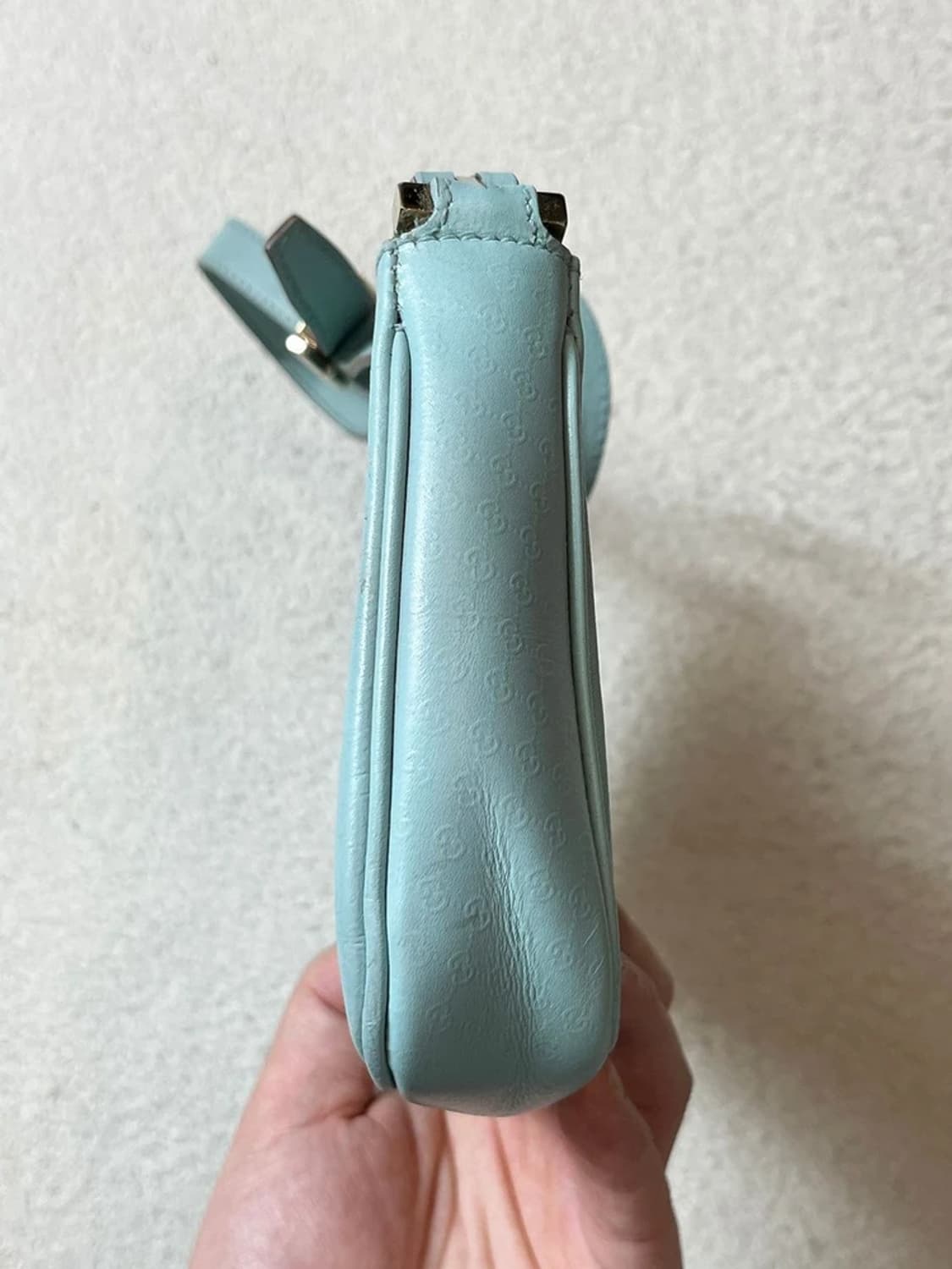 구찌 GUCCI 00's 엠보 GG 패턴 미니 숄더백 Q1261 상품이미지4