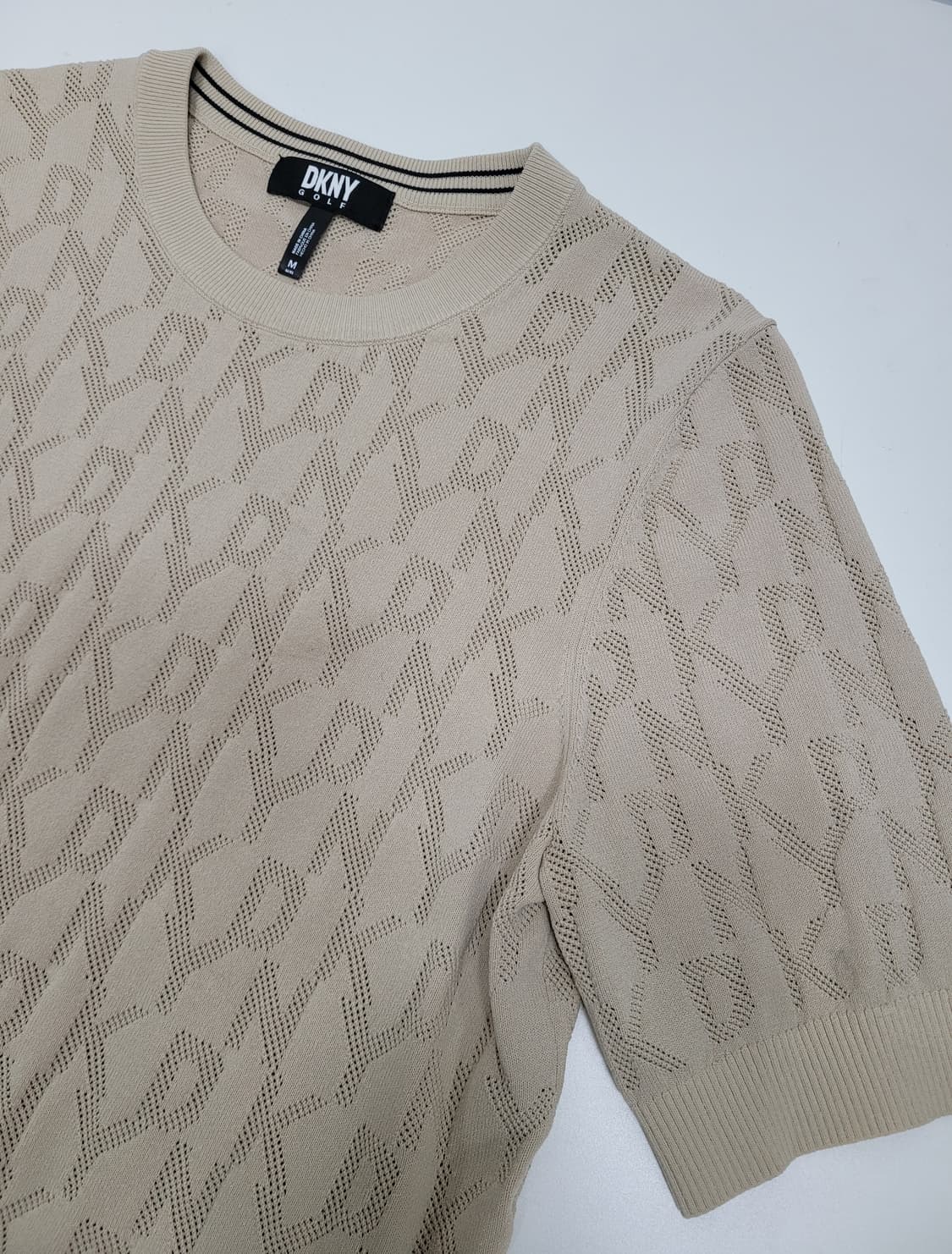 DKNY 23SS 한섬 DKNY 레이온 혼방 반팔 니트 / 여 M 베이지 상품이미지3