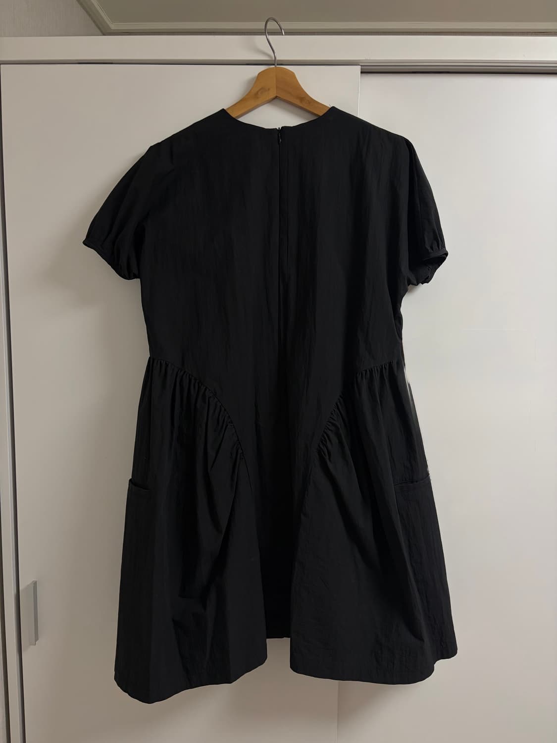 PESTO CAP SLEEVE SHIRRING DRESS BLACK 상품이미지6