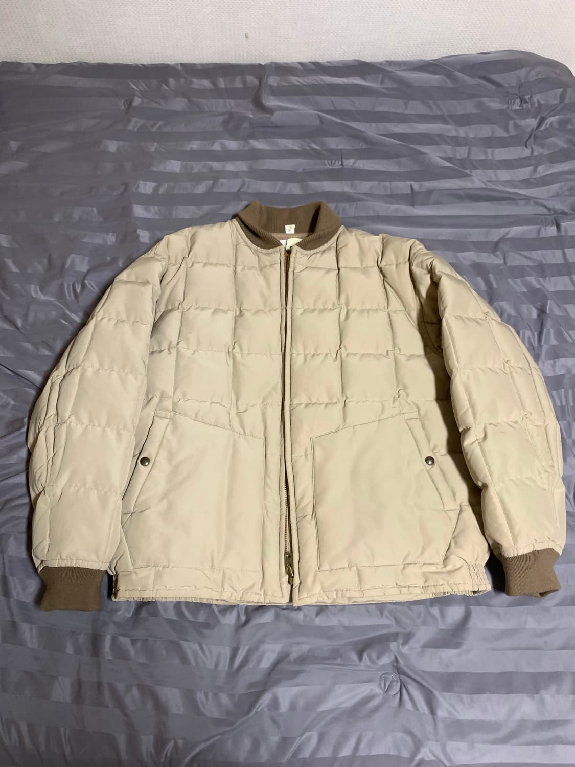 카키스 다운자켓 상품이미지1