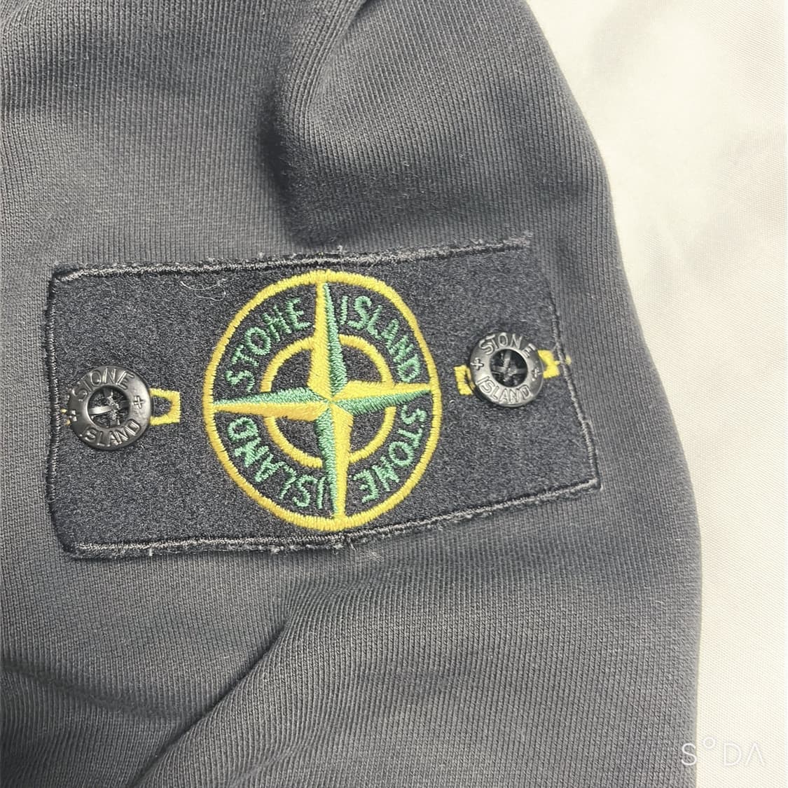 스톤아일랜드 블랙 후드티 S 상품이미지6