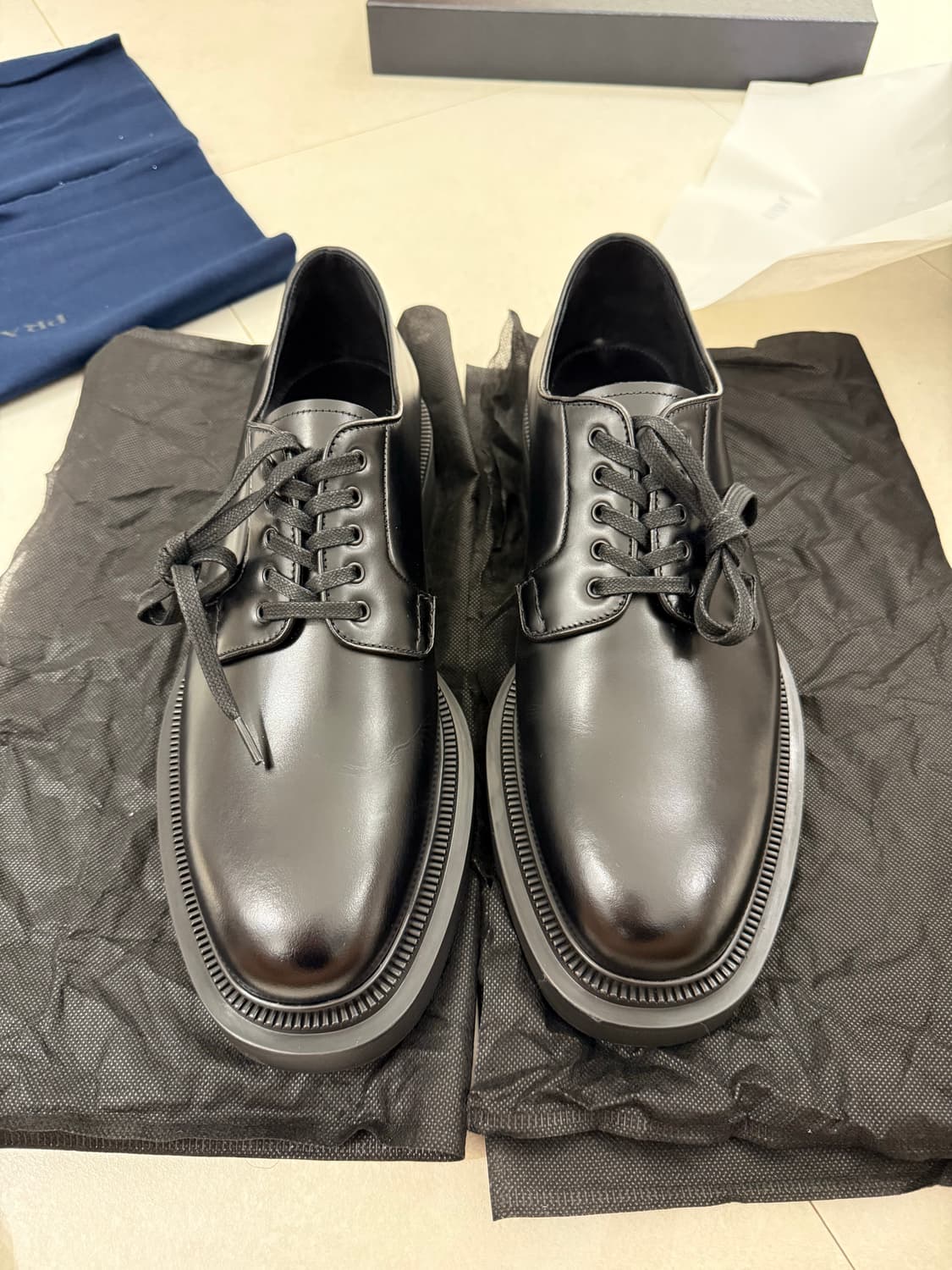 (새제품) PRADA 프라다 브러쉬드 가죽 더비 슈즈 상품이미지2