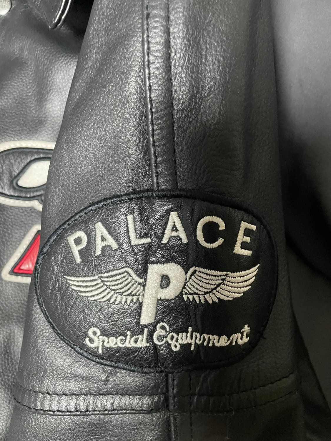 [L] 팔라스 x 아비렉스 런던 레더 자켓 상품이미지4