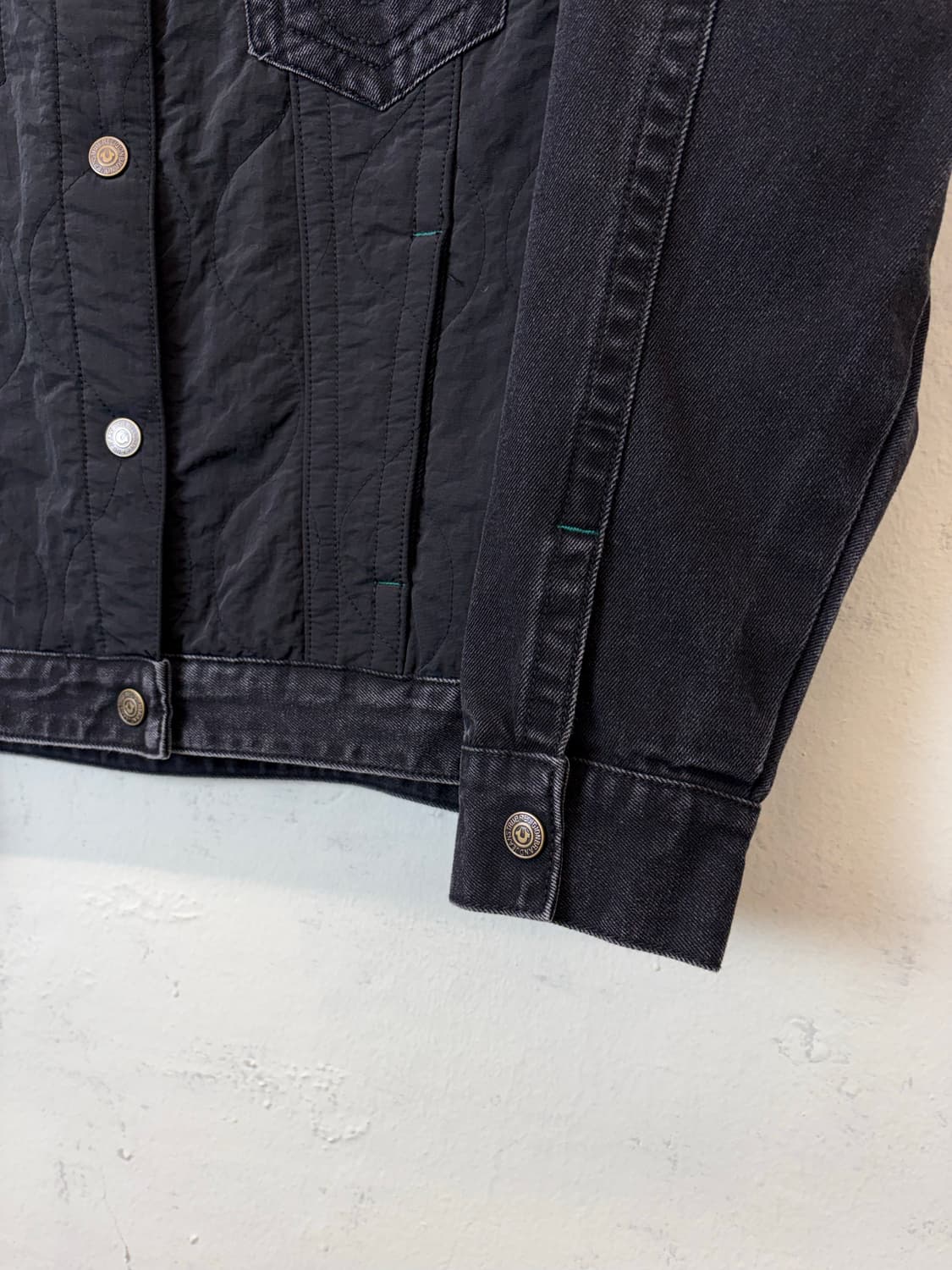 트루릴리전 블랙 워싱 트러커 자켓 상품이미지5