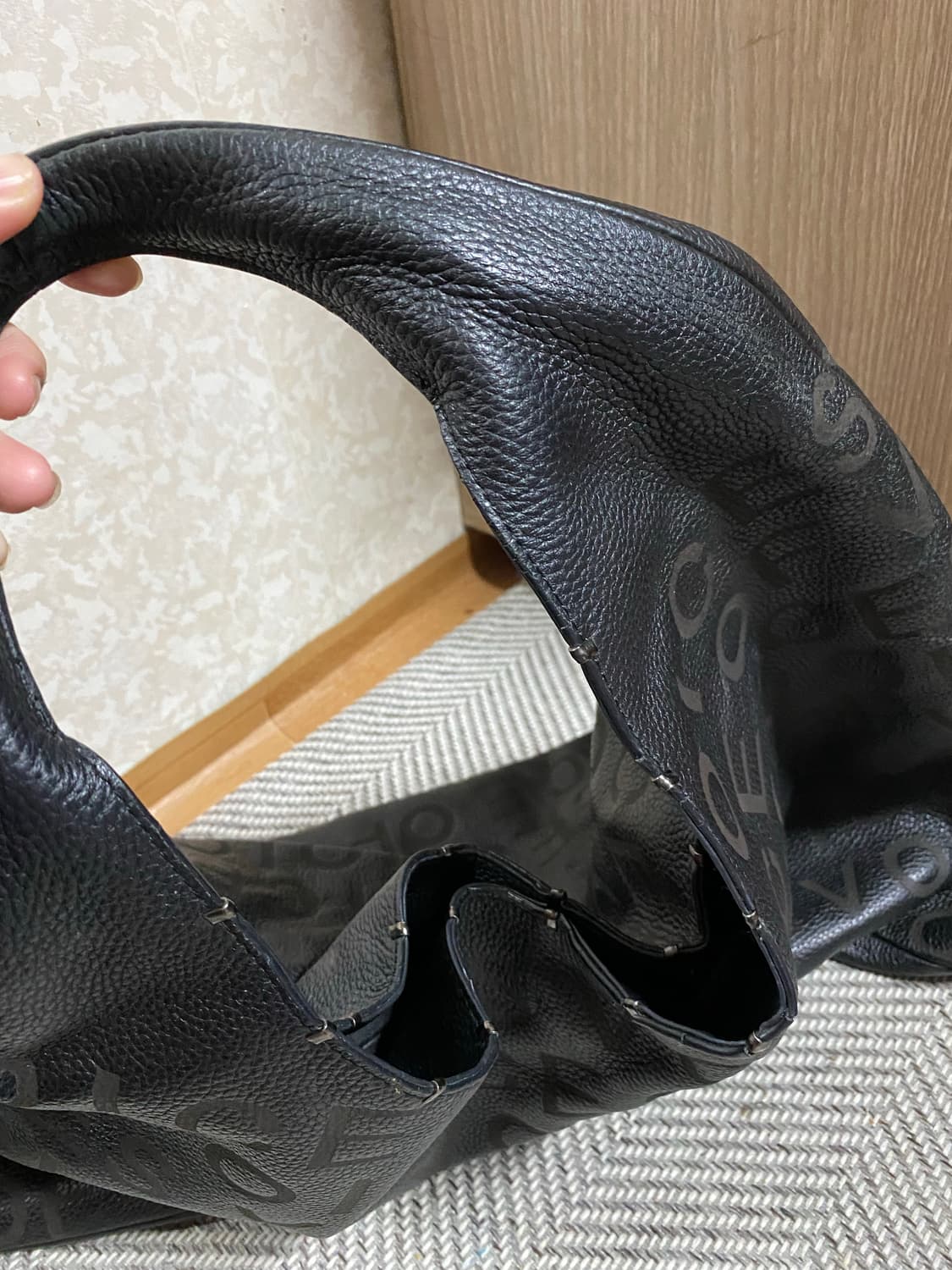 VOICE OF VOICES 보브 VOV 가죽 숄더백 상품이미지4