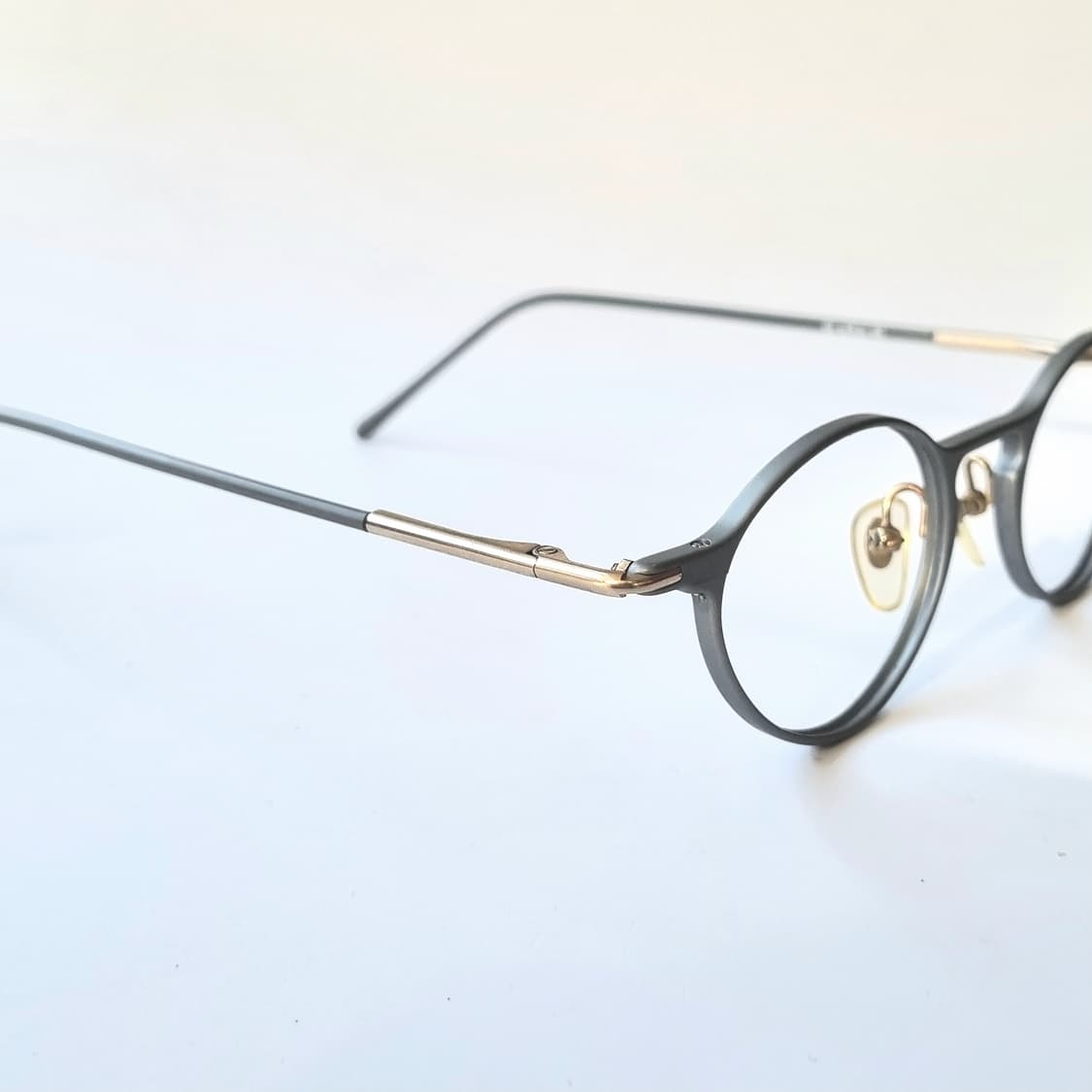 데드스탁 초경량 알루미늄 오벌형 안경테   516 상품이미지9