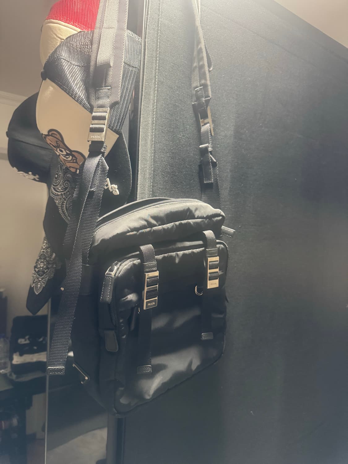 프라다 테수토 나일론 크로스백 상품이미지2