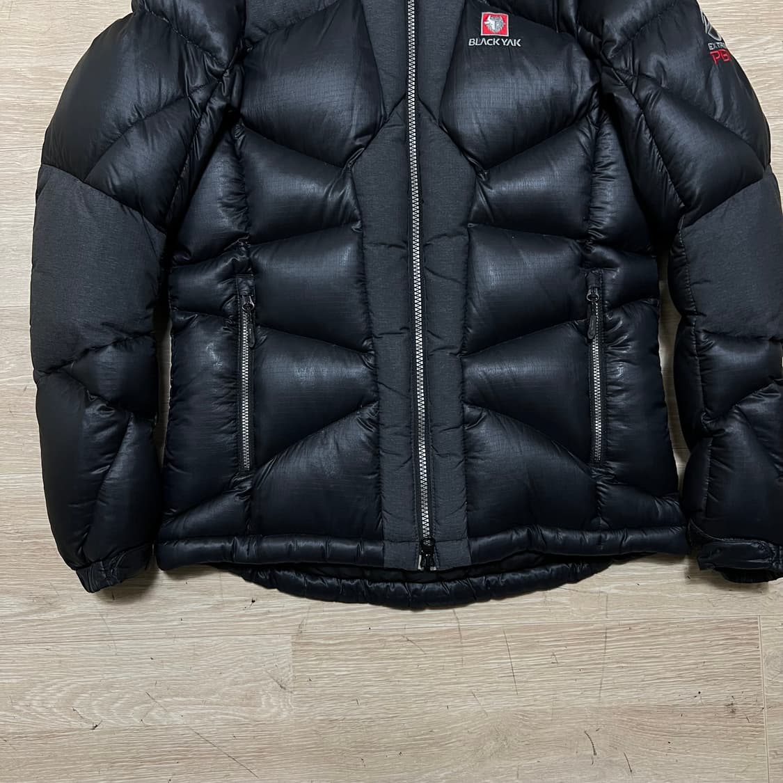 블랙야크 아웃도어 블리자드 구스다운 후드 패딩 점퍼 [블랙] S/90 상품이미지3