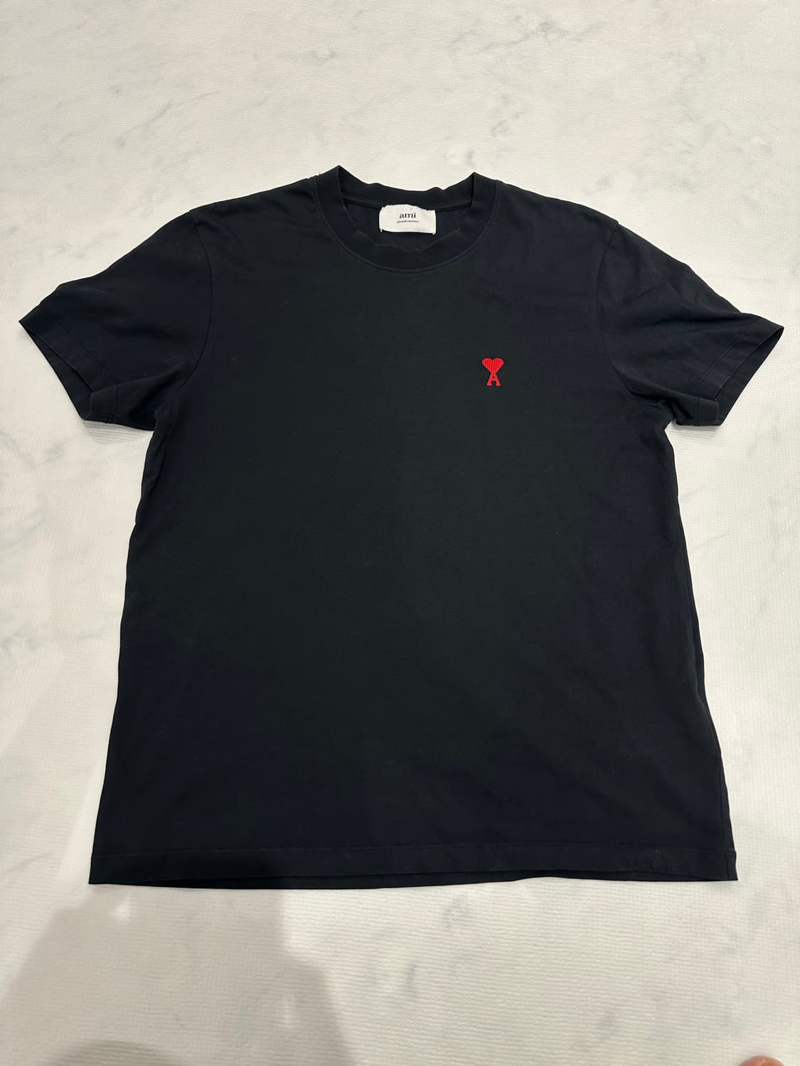아미 블랙 하트 로고 반팔 티셔츠 M 사이즈 상품이미지1