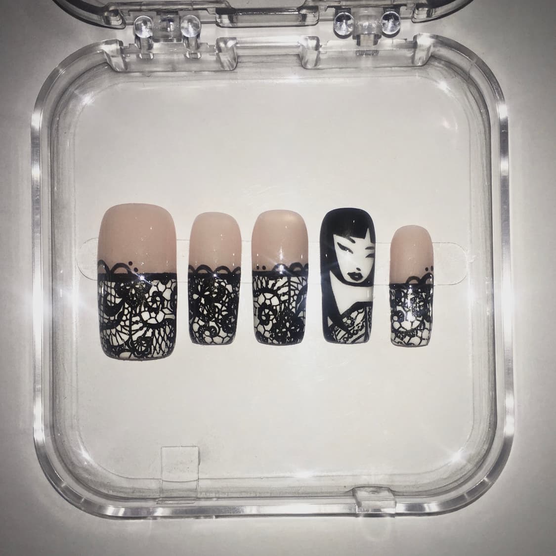 TOKI DOKI 𑁍 / 토키도키 레이스 네일팁 프레스온 네일 상품이미지3