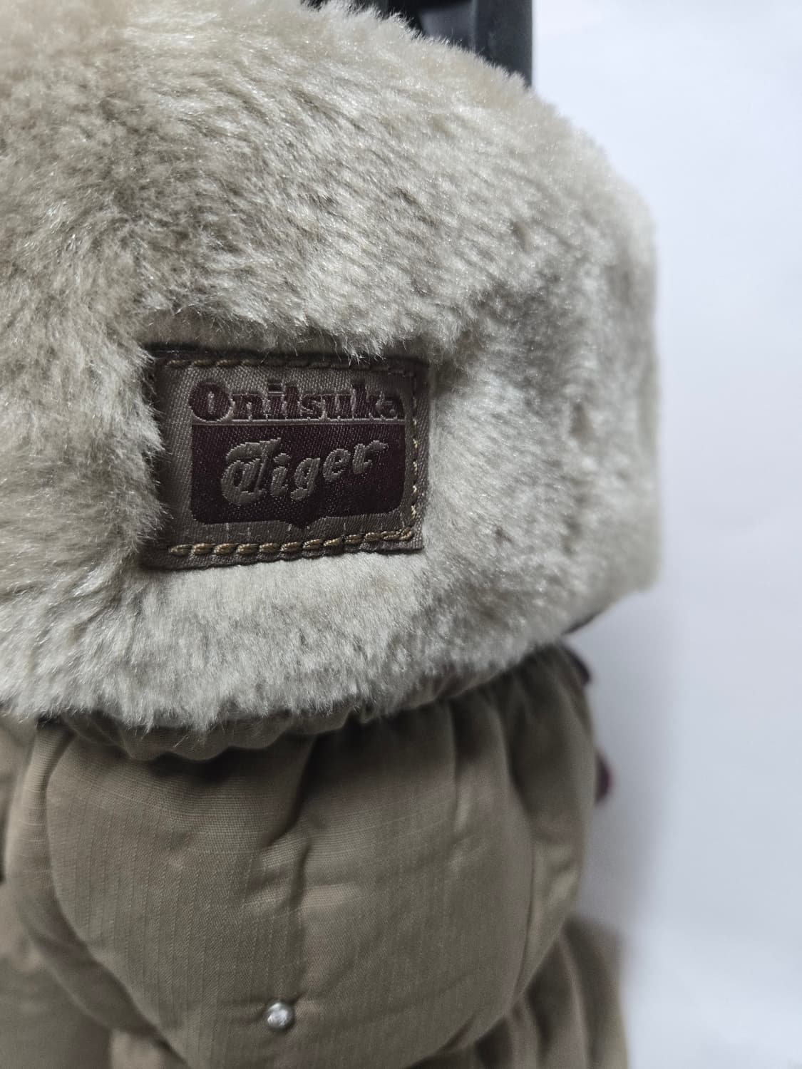 오니츠카타이거 스니커즈 퍼 부츠 225 상품이미지10