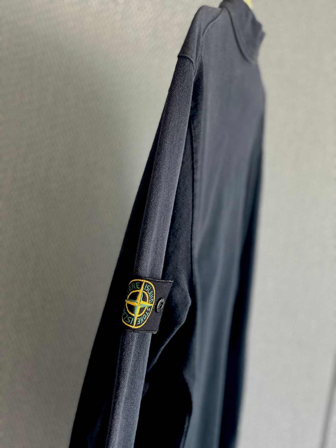  스톤아일랜드 와펜 면 워싱 소재 긴팔 티셔츠 100 (105 가능) 상품이미지4