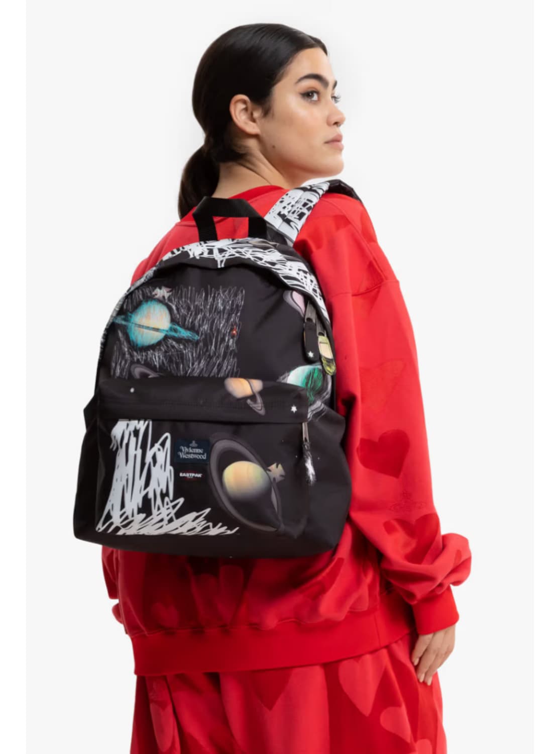 비비안 웨스트우드 x 이스트팩 패디드 백팩 블랙 상품이미지5
