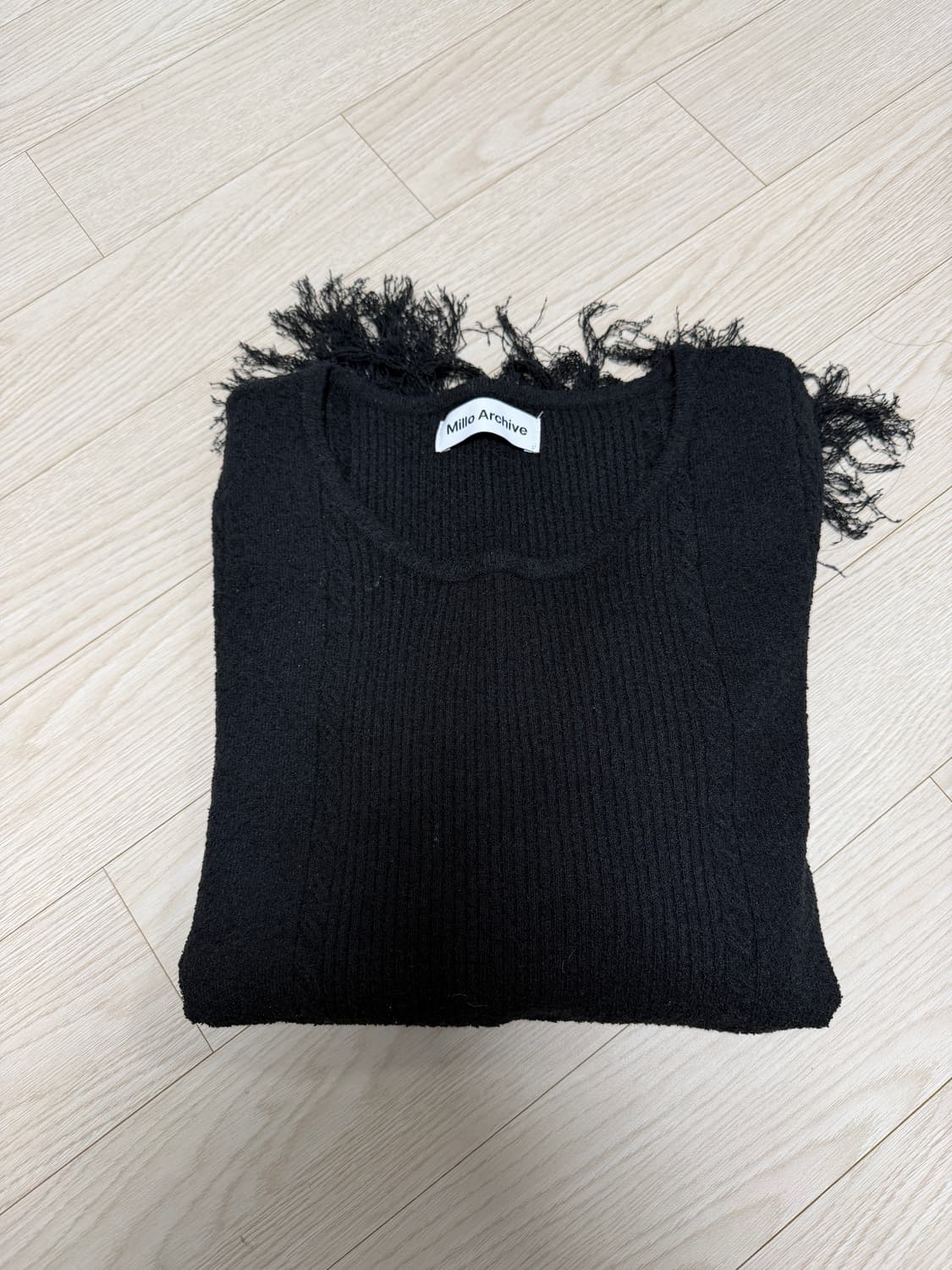 부클 프린지 롱슬리브 니트 상품이미지4