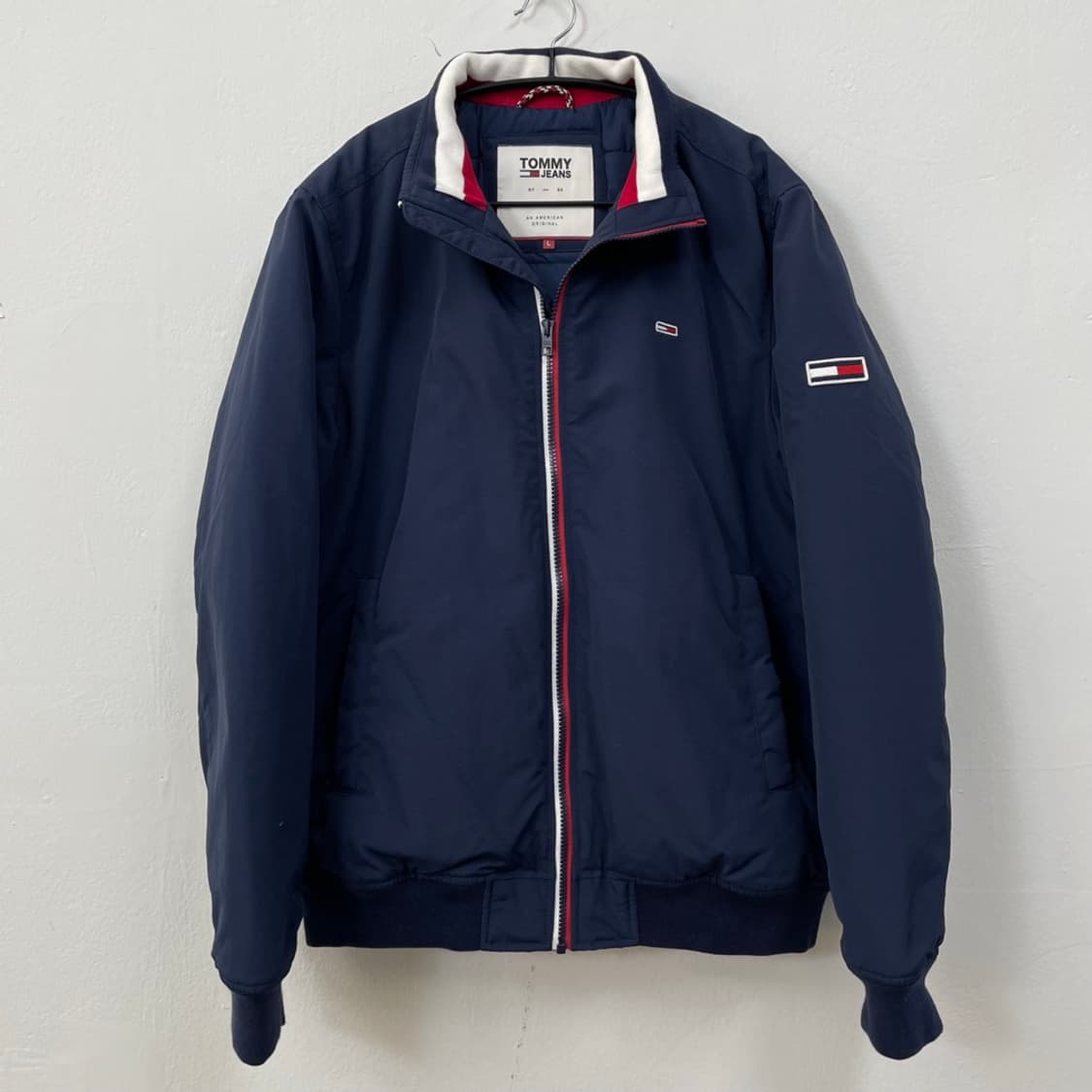 타미진스 TOMMY JEANS 네이비 클래식 플래그 블루종 점퍼 L 상품이미지8