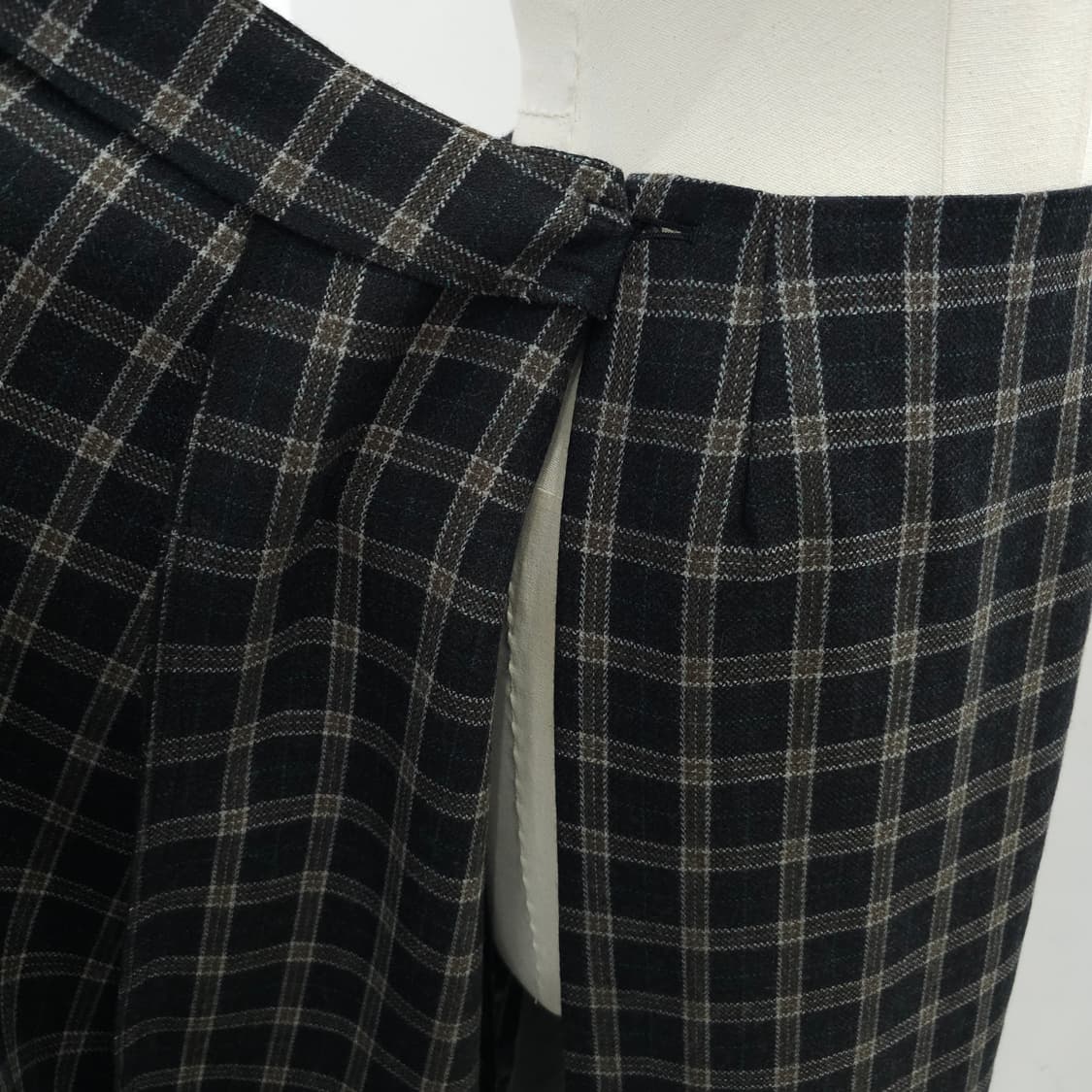 울100 클래식 체크 랩스타일 롱스커트 상품이미지5