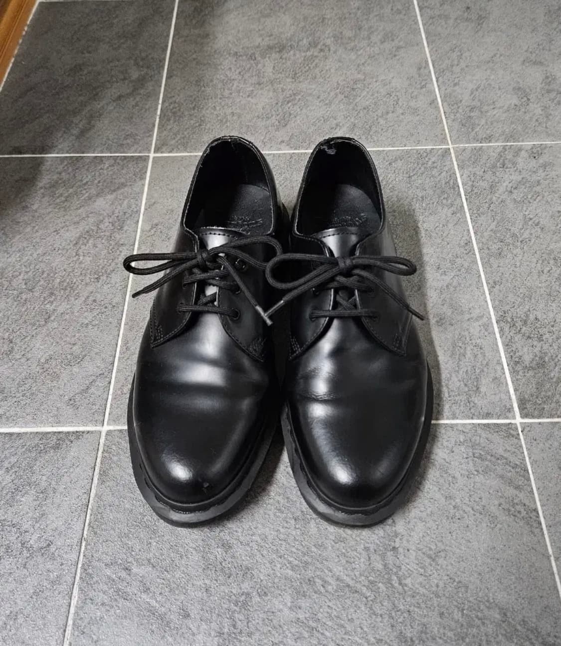 닥터마틴 1461 모노 260 상품이미지1