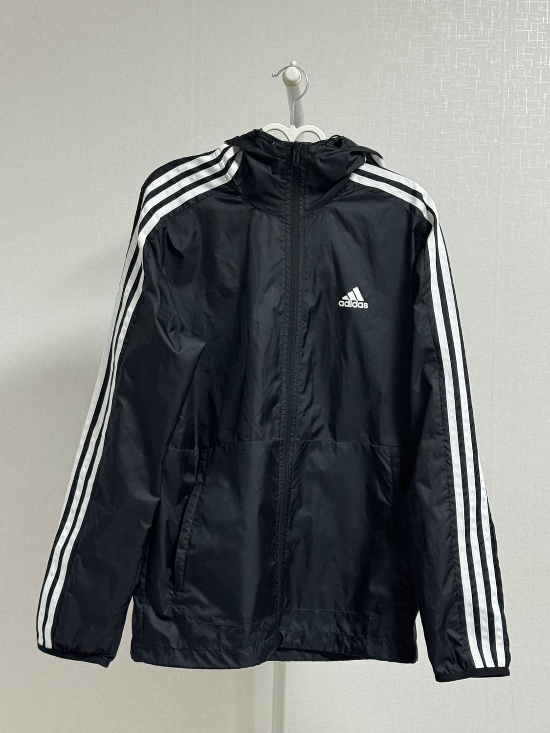 아디다스 에센셜 스트라이프 후드 윈드브레이커 M 상품이미지1