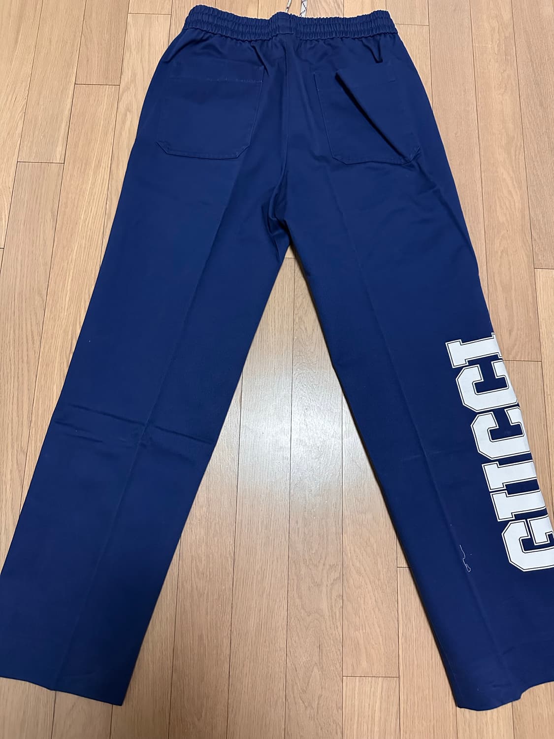 (탭만뗀 새상품!!) 구찌 22FW 네이비 치노 팬츠 46 상품이미지7