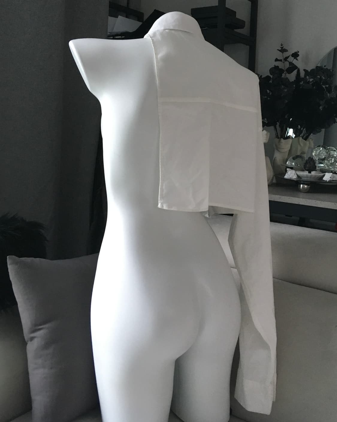 ༒ One-side unbalanced shirt 상품이미지2