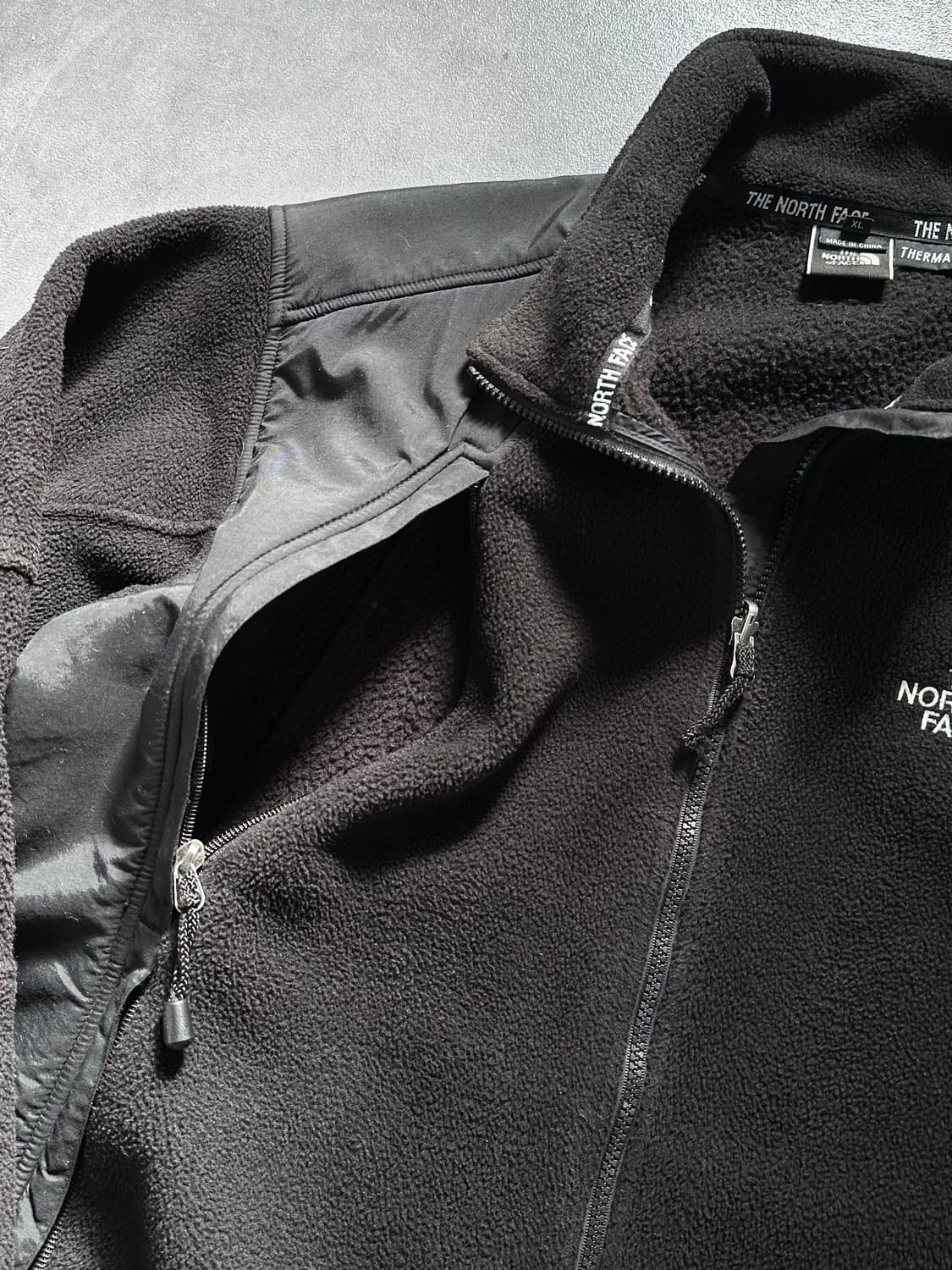 더노스페이스 블랙 플리스 자켓 (va.81) 상품이미지4