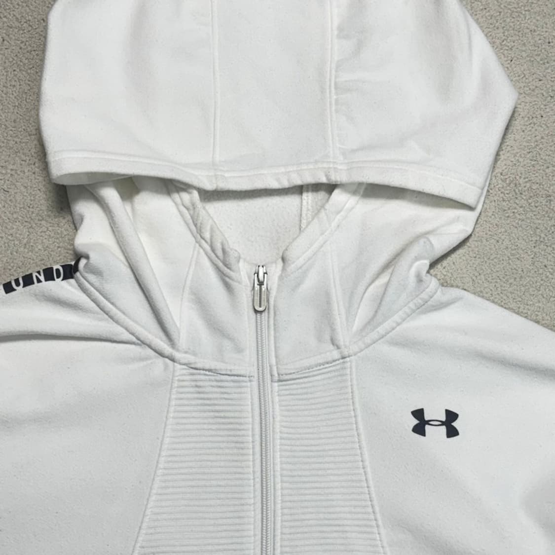 언더아머 기모 크롭 후드집업 화이트 여성용 XL 상품이미지4