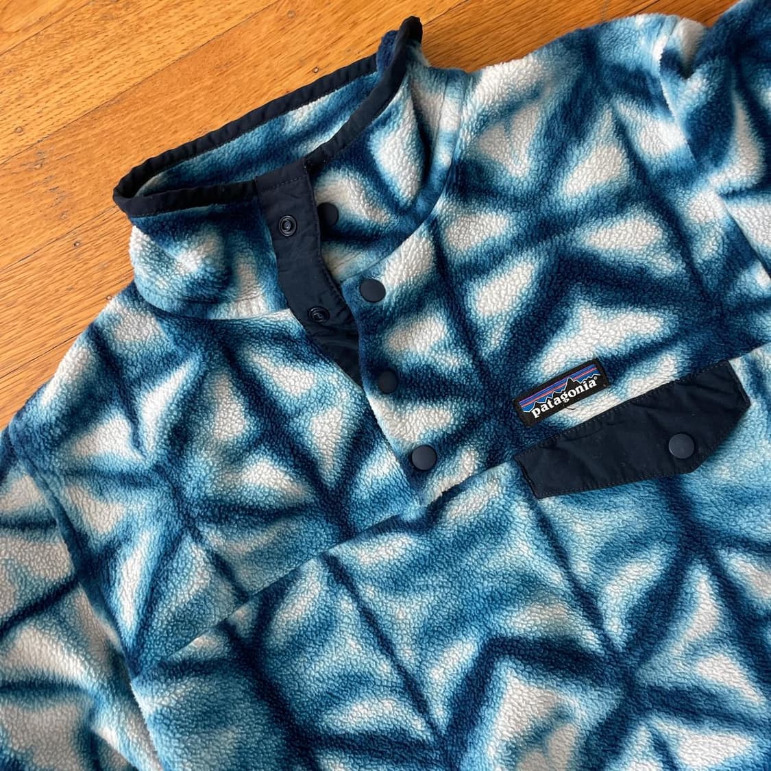 16FW 파타고니아 클래식 신칠라 스냅-티 플리스 풀오버 블루 타이다이 상품이미지2